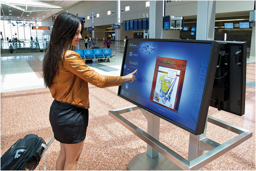 digital signage use cases transportation