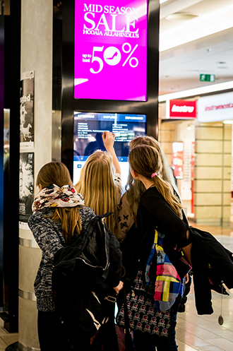 digital signage use cases public areas